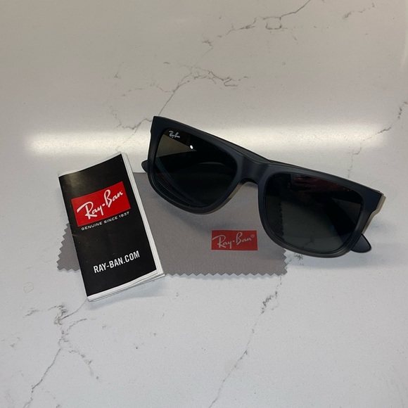 Ray-Ban Other - Ray-Ban Justin Sunglasses